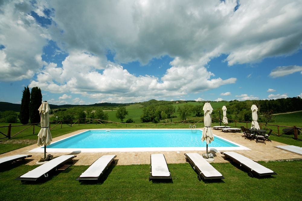 tuscany-villa-pool-rent