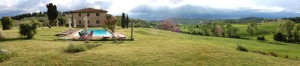 rent villas with pool in tuscany