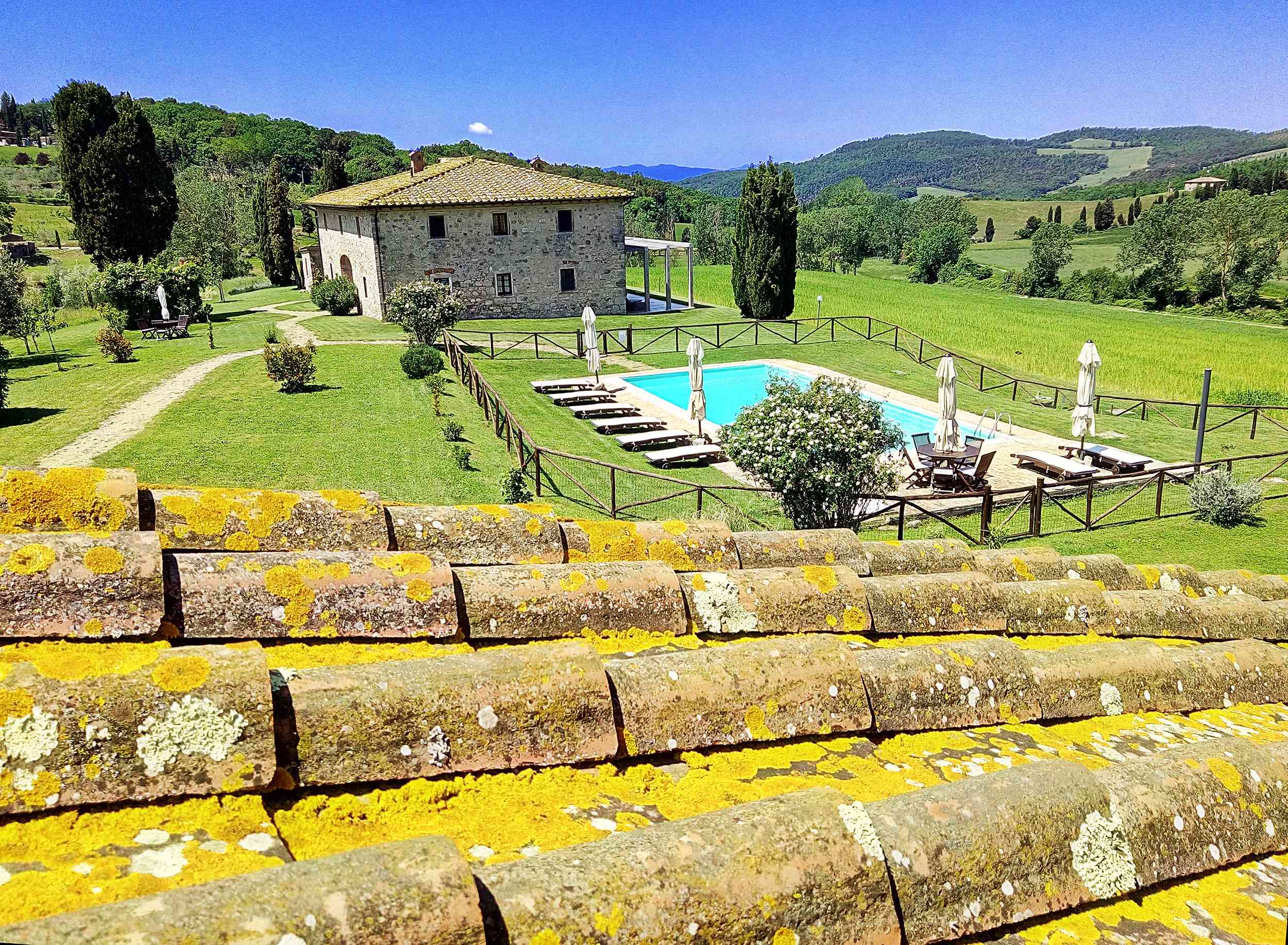 in september rent villa tuscany pool
