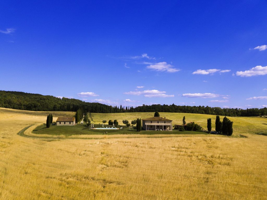 Rent villa in Tuscany 7 people
