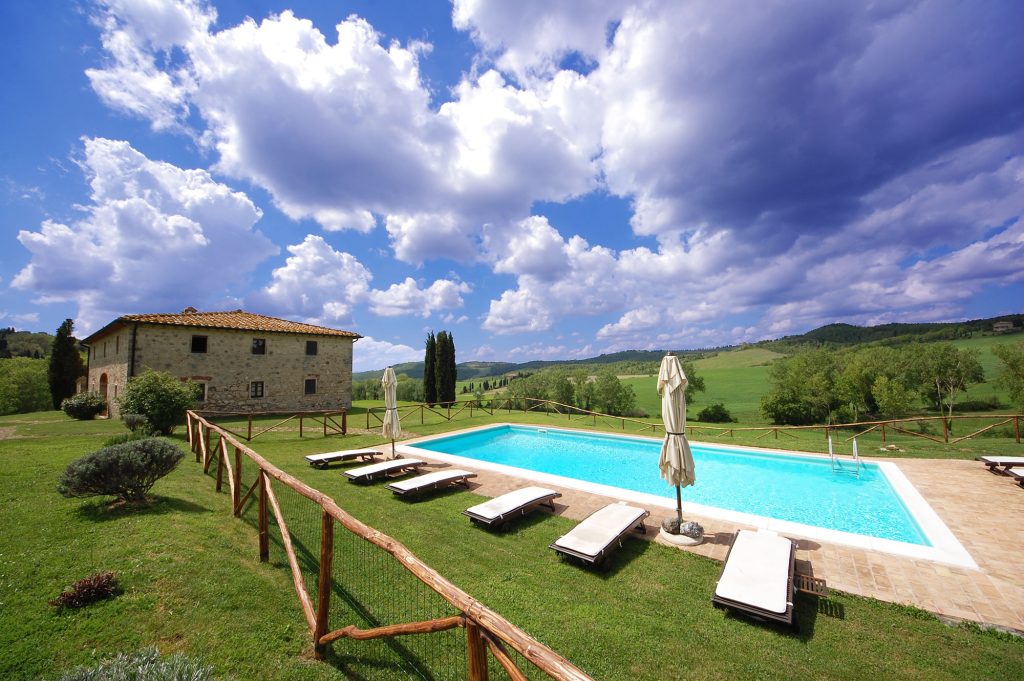 rent tuscany villa 10 people with pool