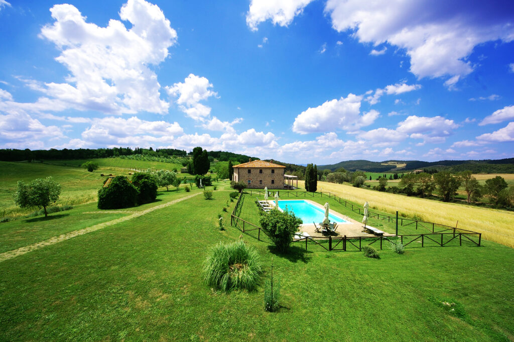 Tuscany villa panoramic pool
